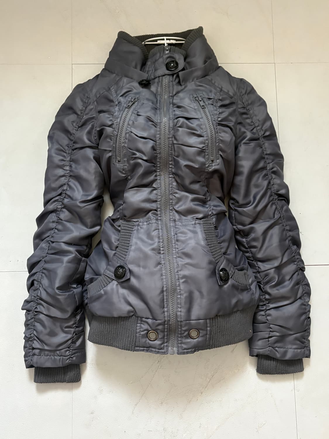 • Shirring High-Neck Light Padded Jacket 상품이미지6