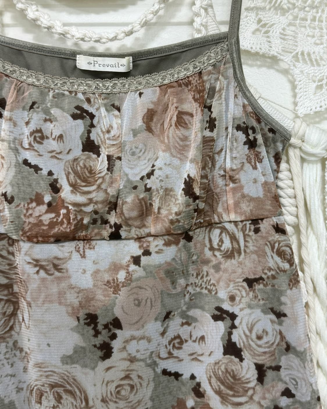 Khaki Rose Lace Sleeveless 상품이미지4