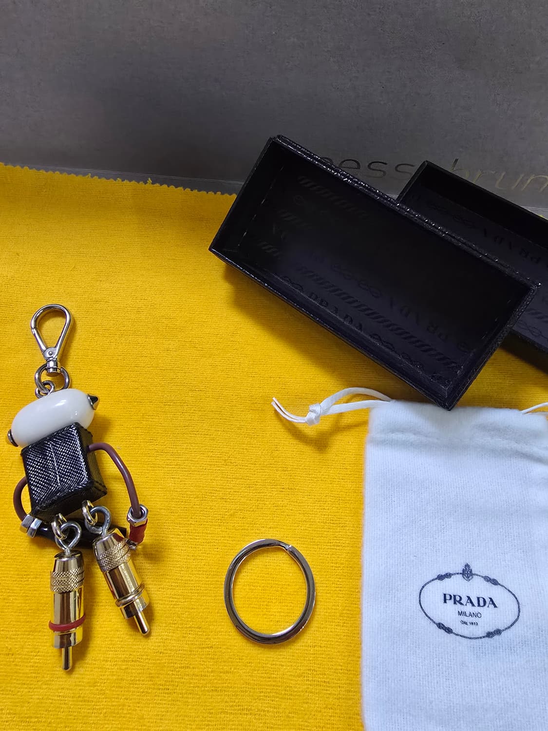 (정품)프라다 에드워드 로봇 키링 상품이미지2