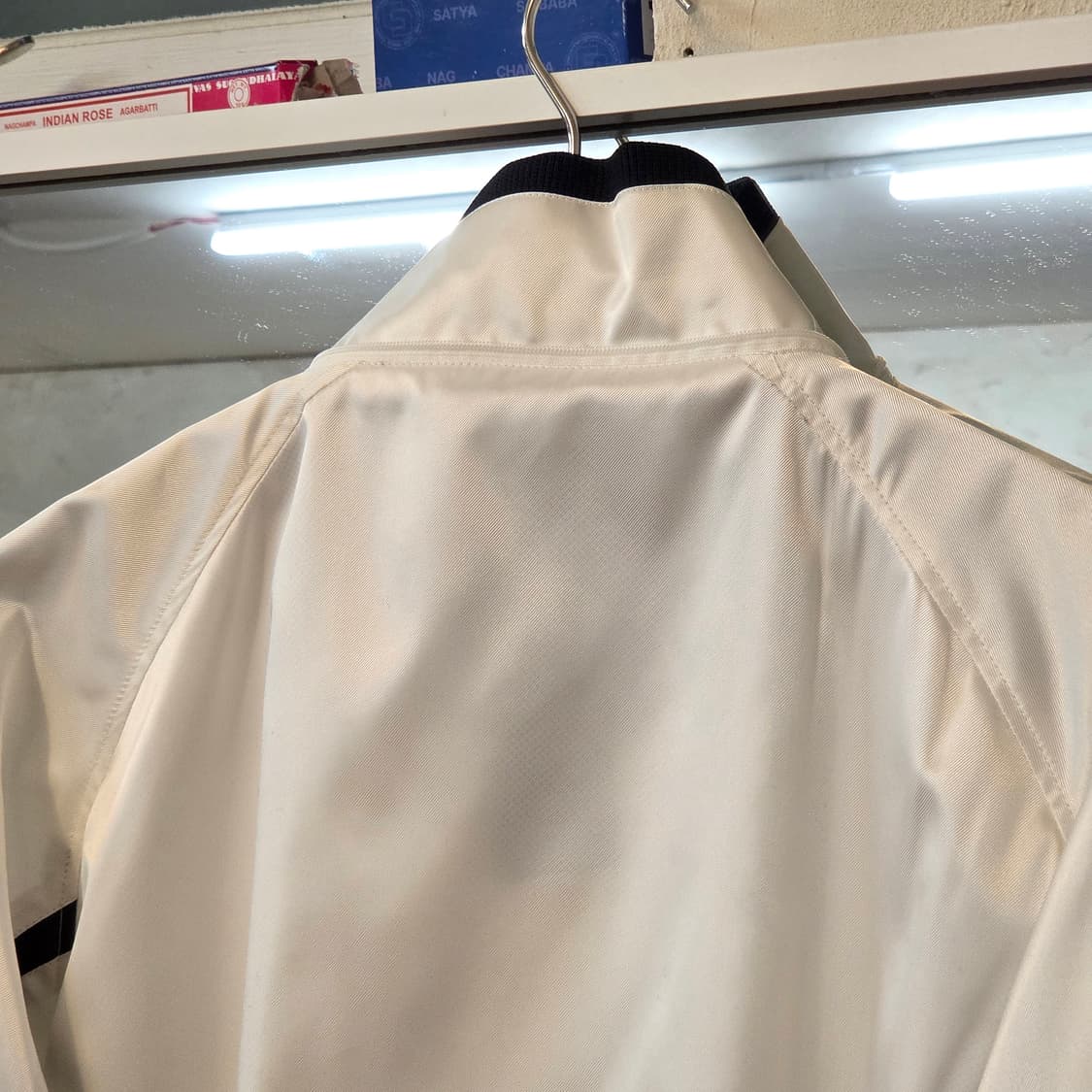 JPN NIKE 화이트 블랙 라인 바람막이 상품이미지6