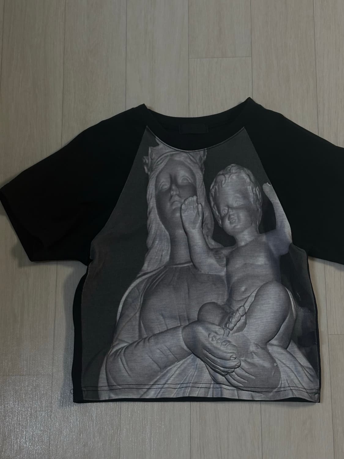 오도어 스컬프터 래글런 크롭 탑 상품이미지2