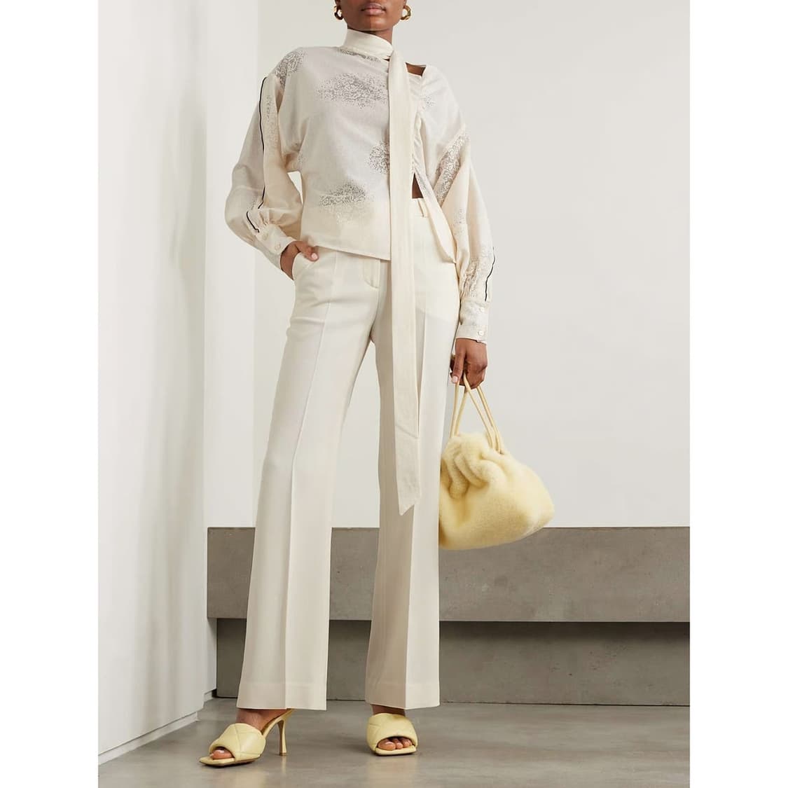 토템 울 블렌드 플레어 트라우저 상품이미지1