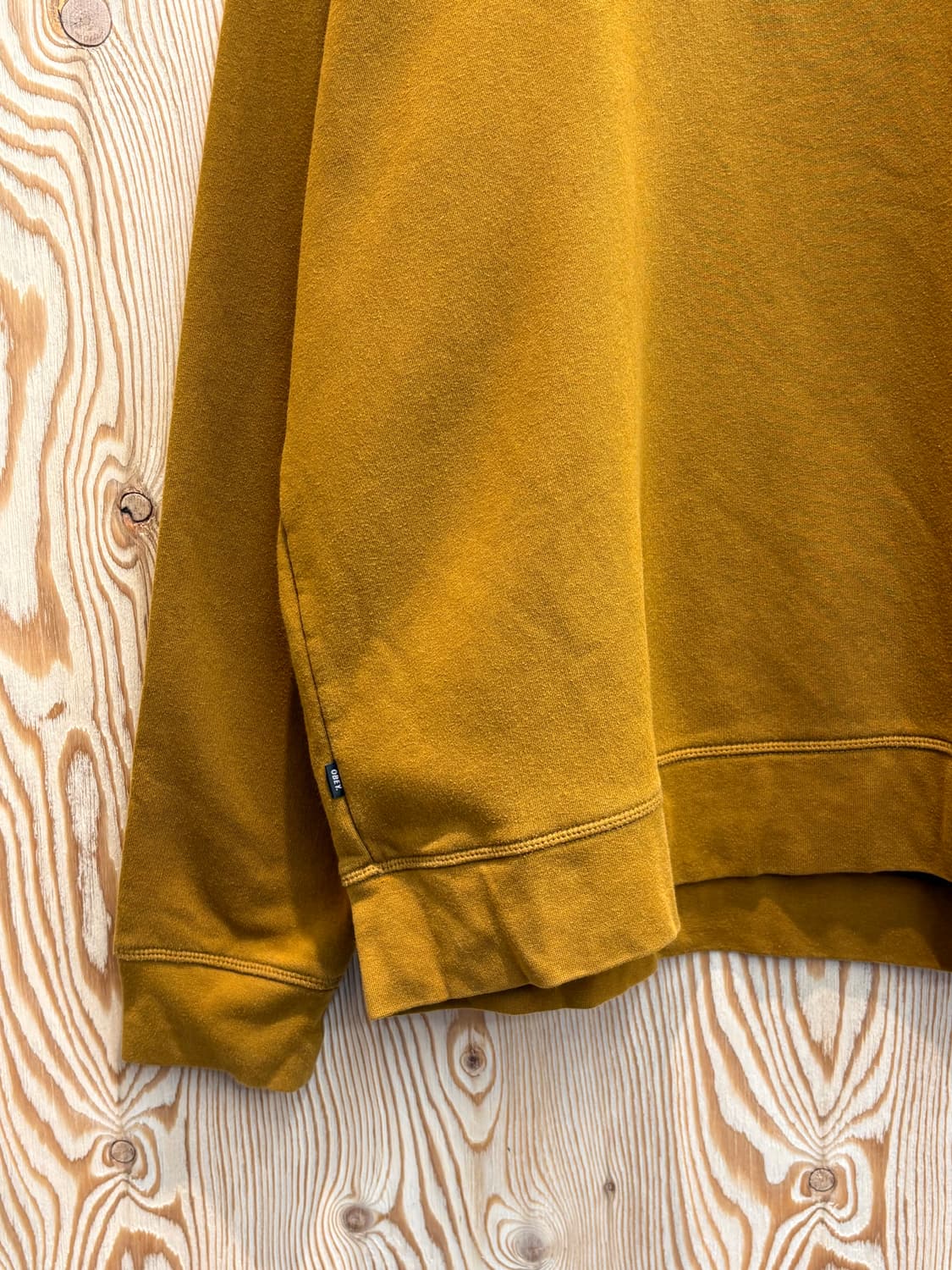 오베이 올 아이즈 맨투맨 상품이미지3