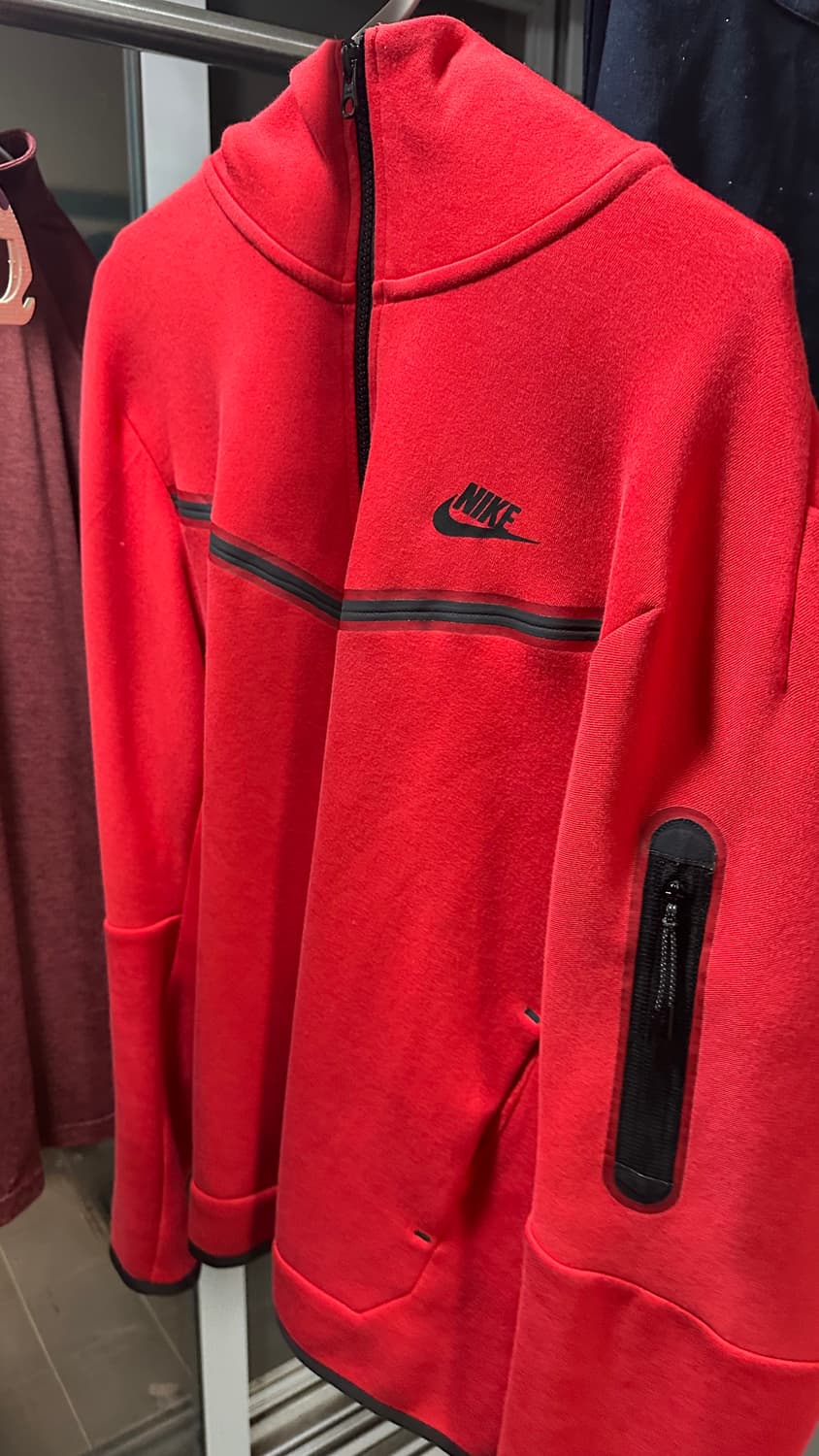 나이키 테크팩 레드 상품이미지3