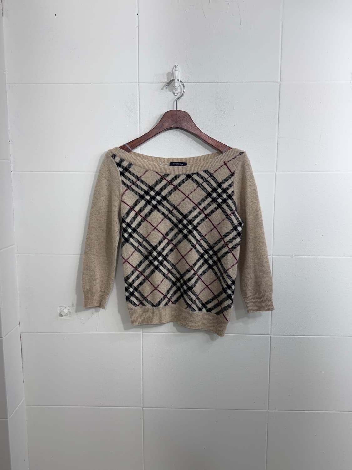 버버리 오픈숄더 니트 니혼진 라떼 히메 갸루 코디세트 상품이미지5