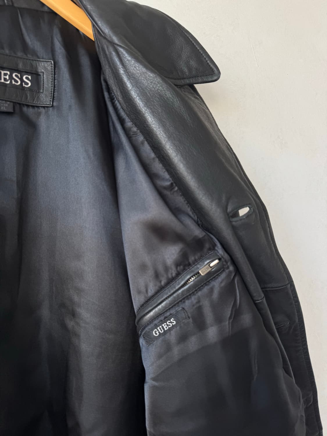 9/00s Guess Leather Jacket  상품이미지5