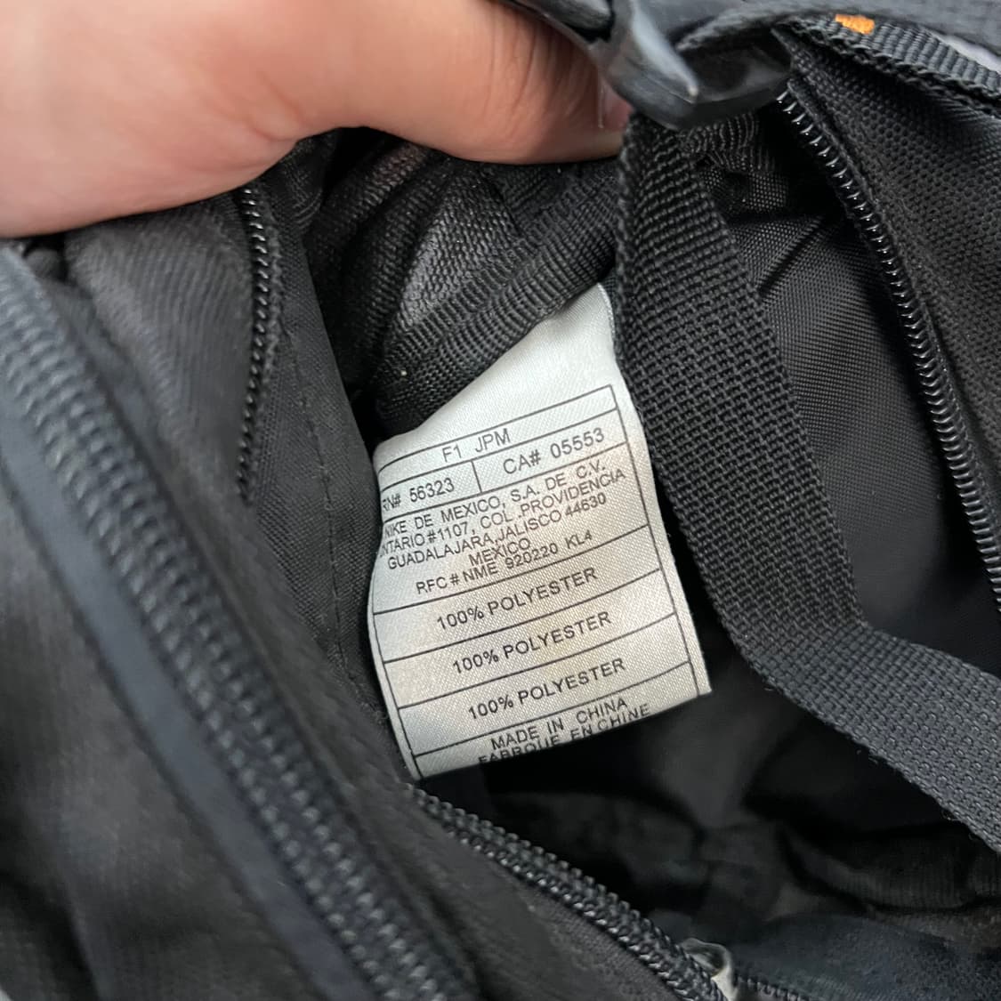 나이키 스우시 00s 미니 크로스백 상품이미지4