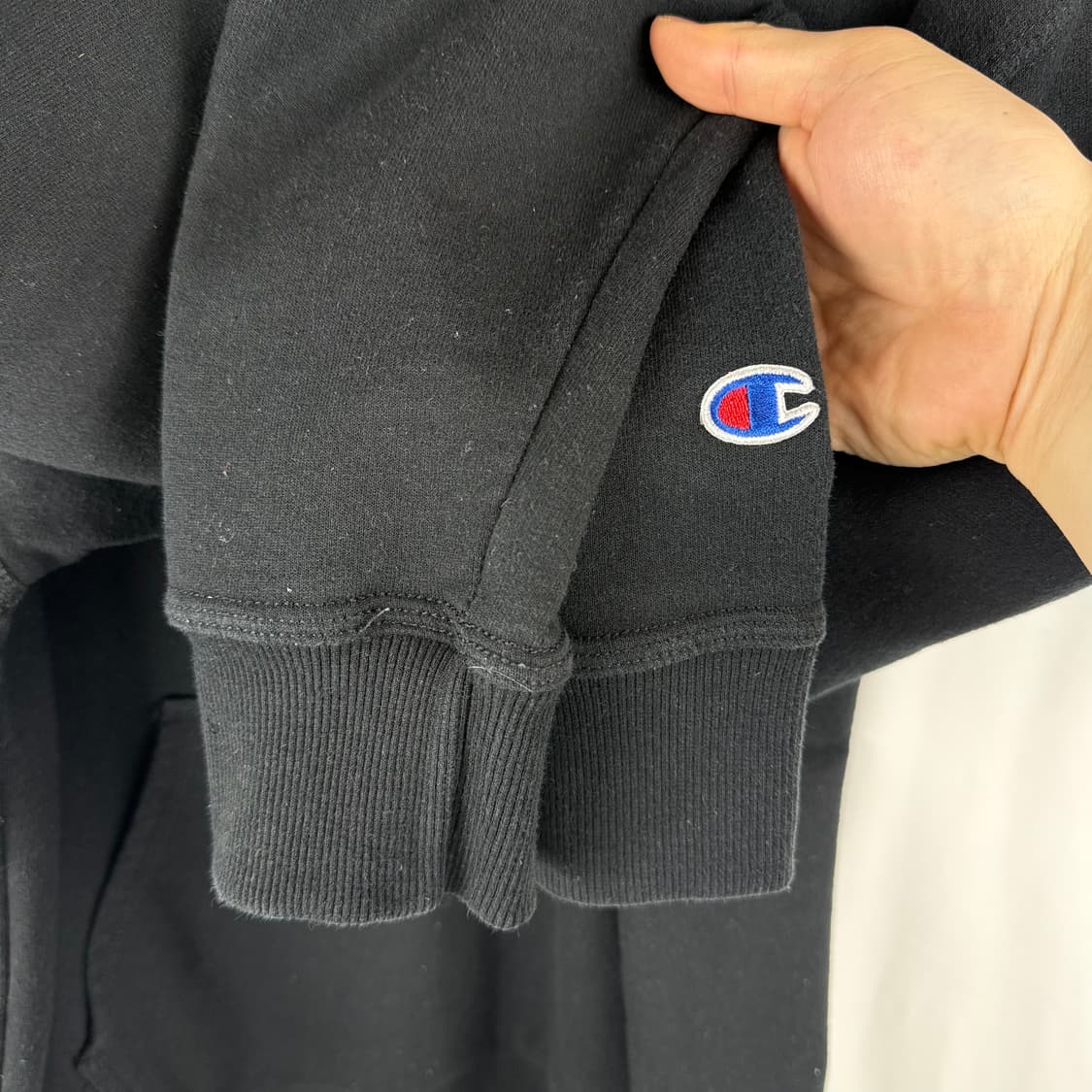 M) 챔피온 어센틱 패치로고 후드 티 블랙 상품이미지4