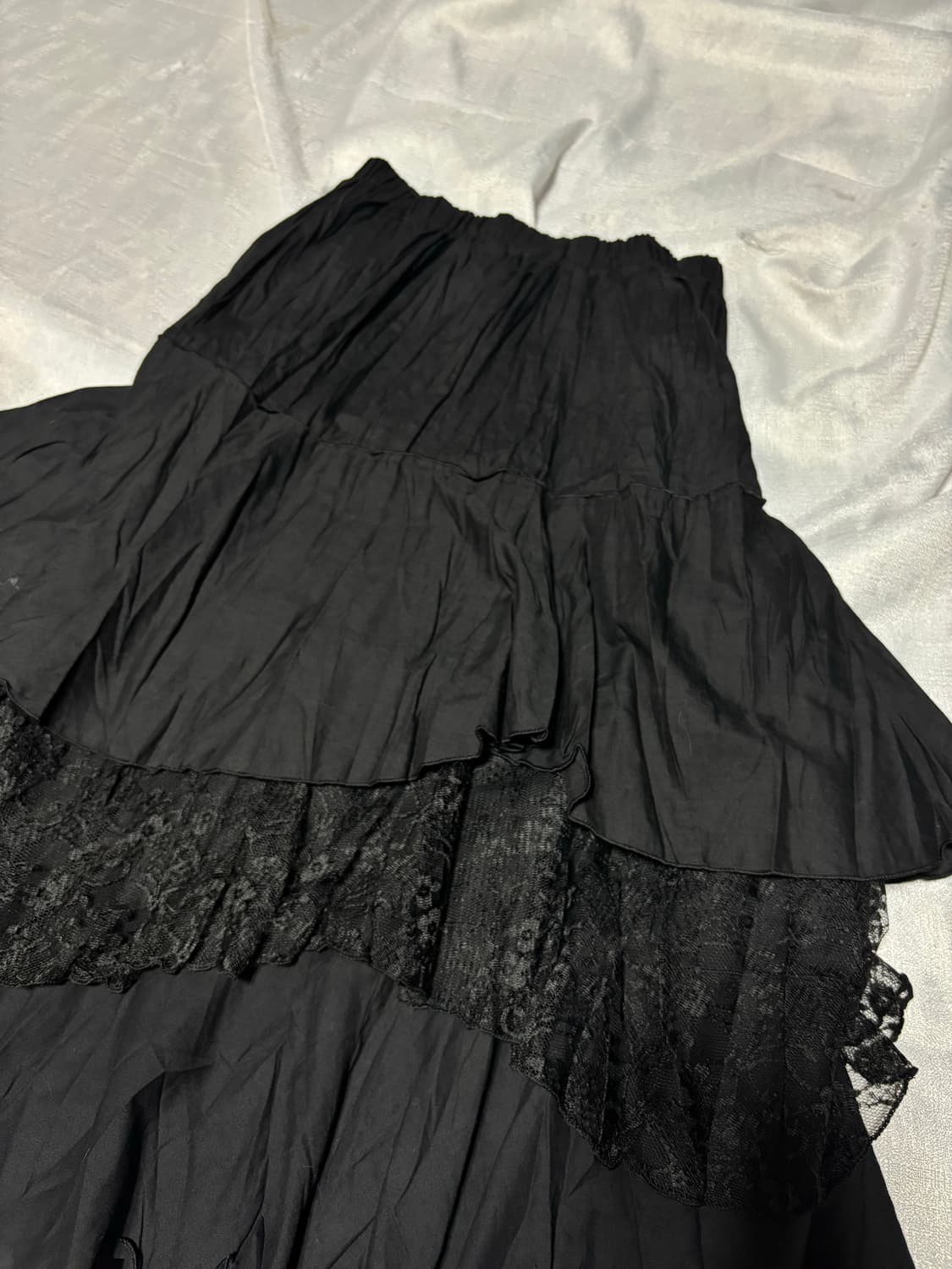 “Unknown” Lace Detail Goth Mood Layered  상품이미지4