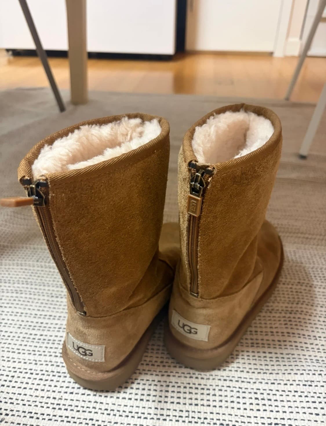 어그 Ugg 210-215 상품이미지1