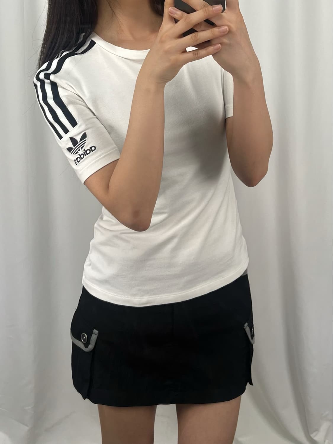 아디다스 화이트 슬림핏 반팔 상품이미지1