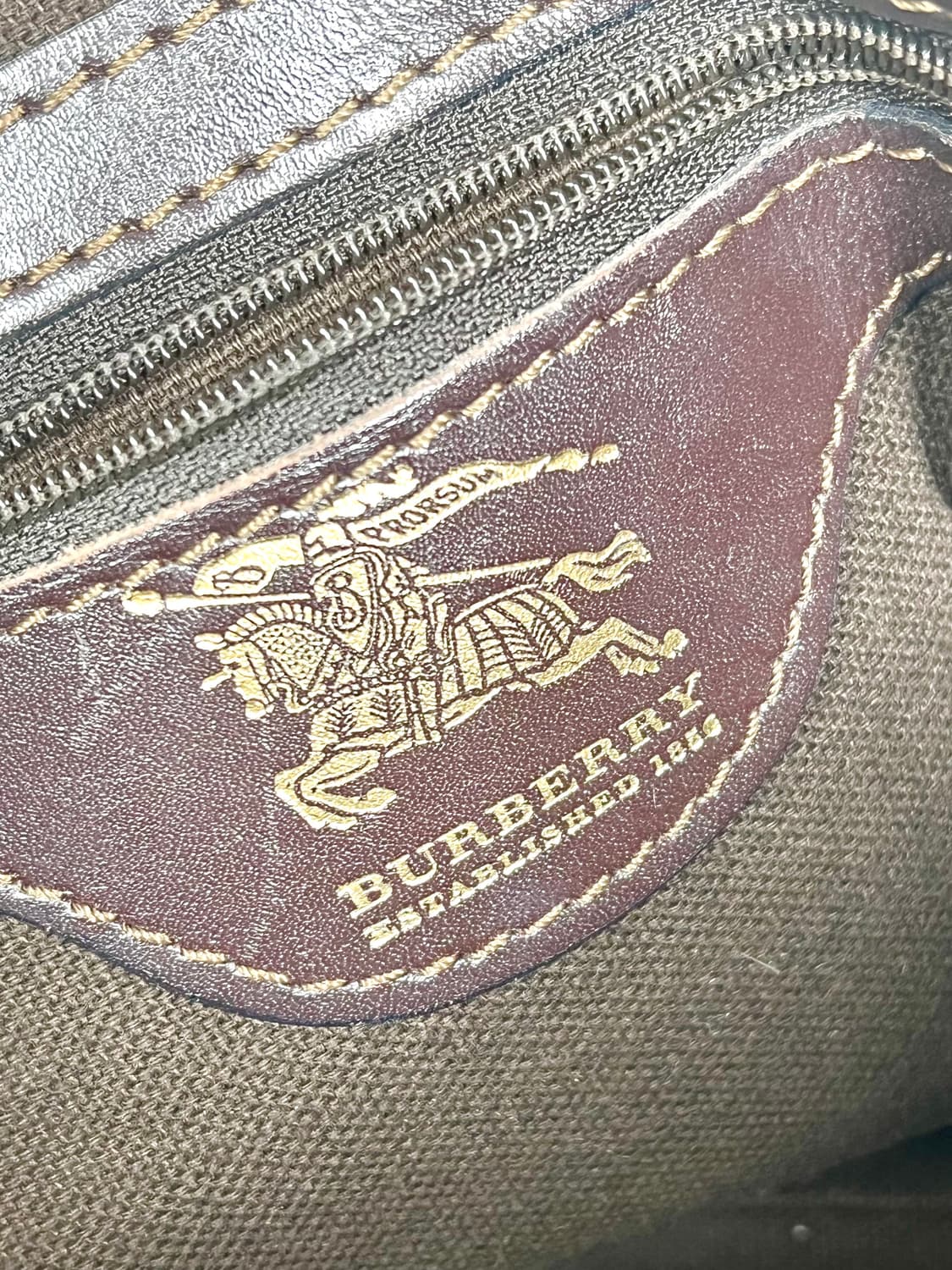 2000s Burberry 버버리 프로섬 클래식 체크 레더 트리밍 토트백 상품이미지8