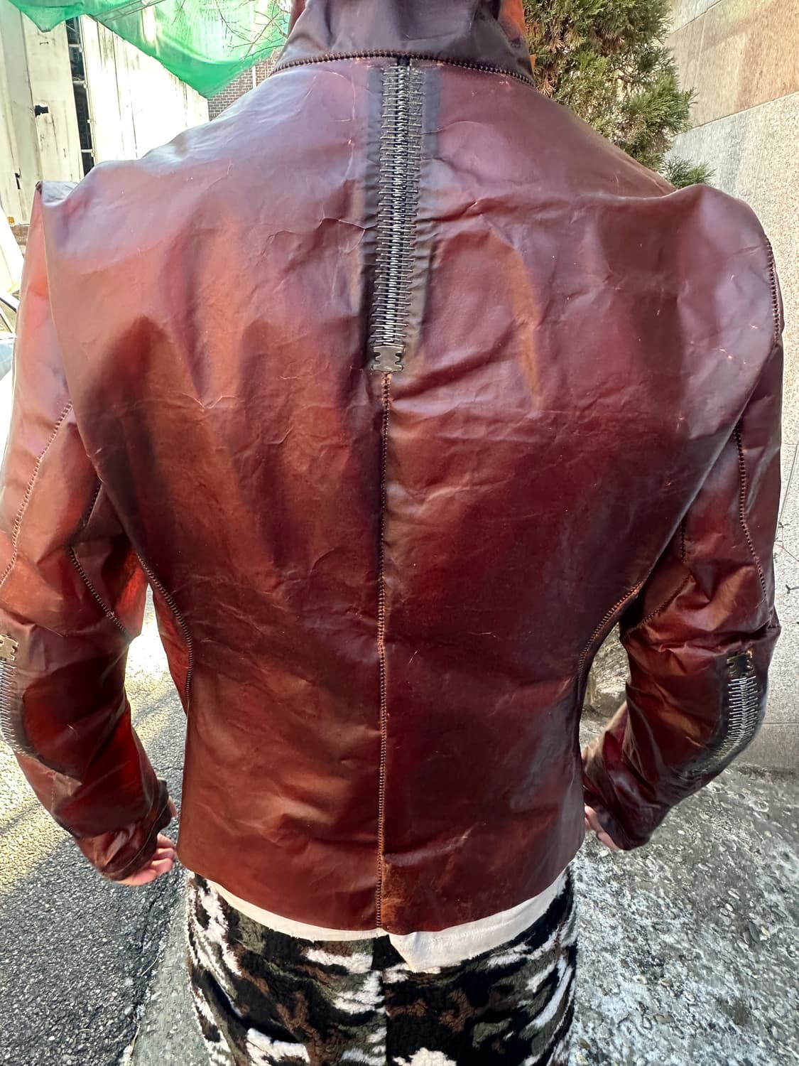 급처 일주일간만 아이작 세럼 isaac sellam 투명 레더 자켓 L 상품이미지2