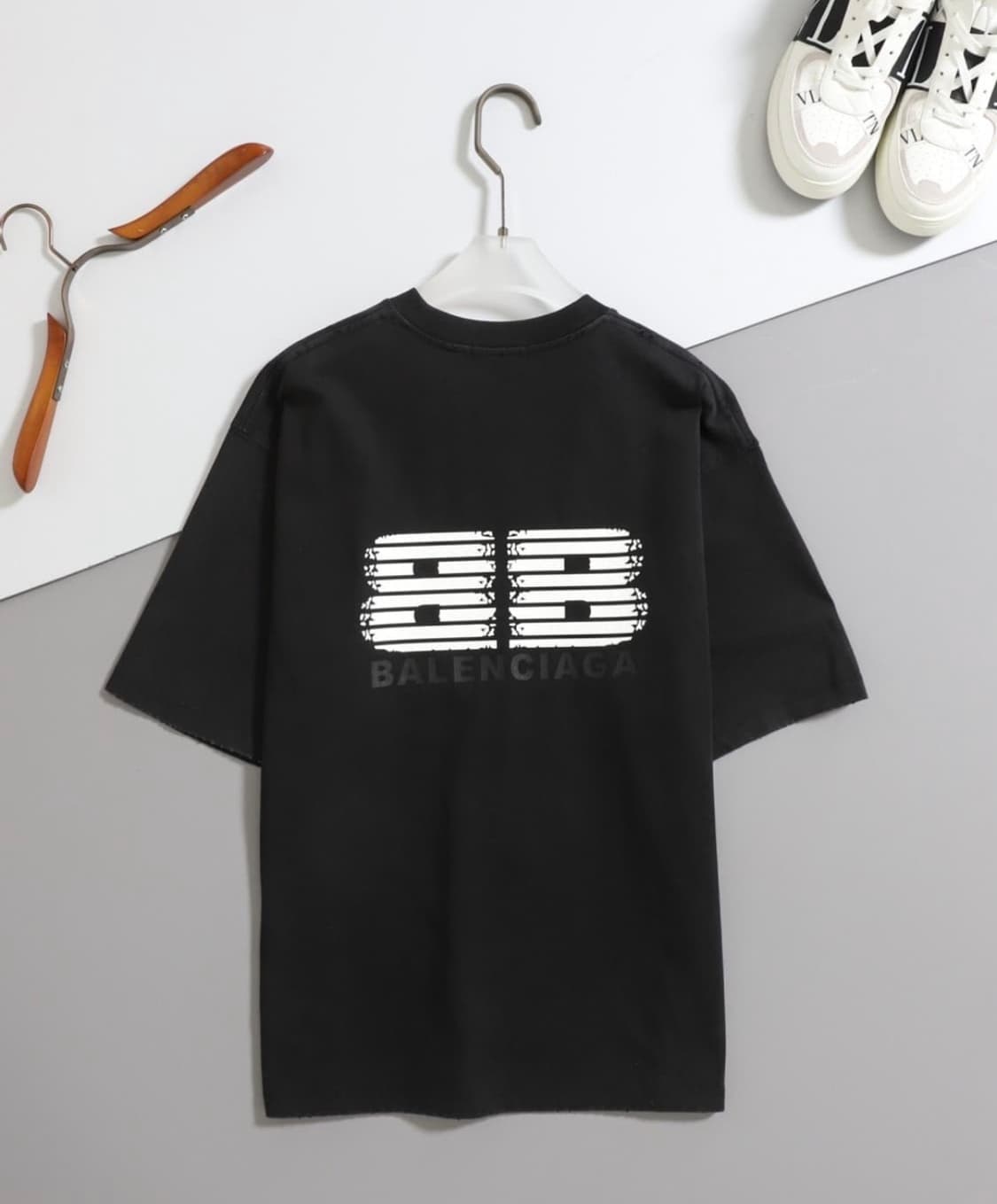 발렌시아가 빈티지 워싱 반팔 티셔츠 상품이미지1