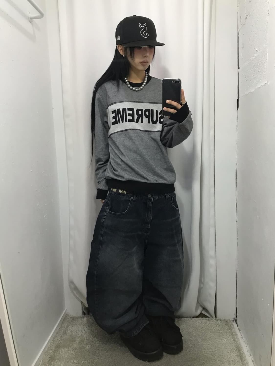 Supreme Tonal Stripe Logo Crewneck 상품이미지2