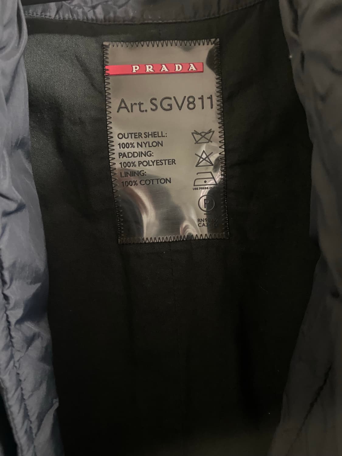 프라다 스포츠 나일론 패디드 맥코트 상품이미지8