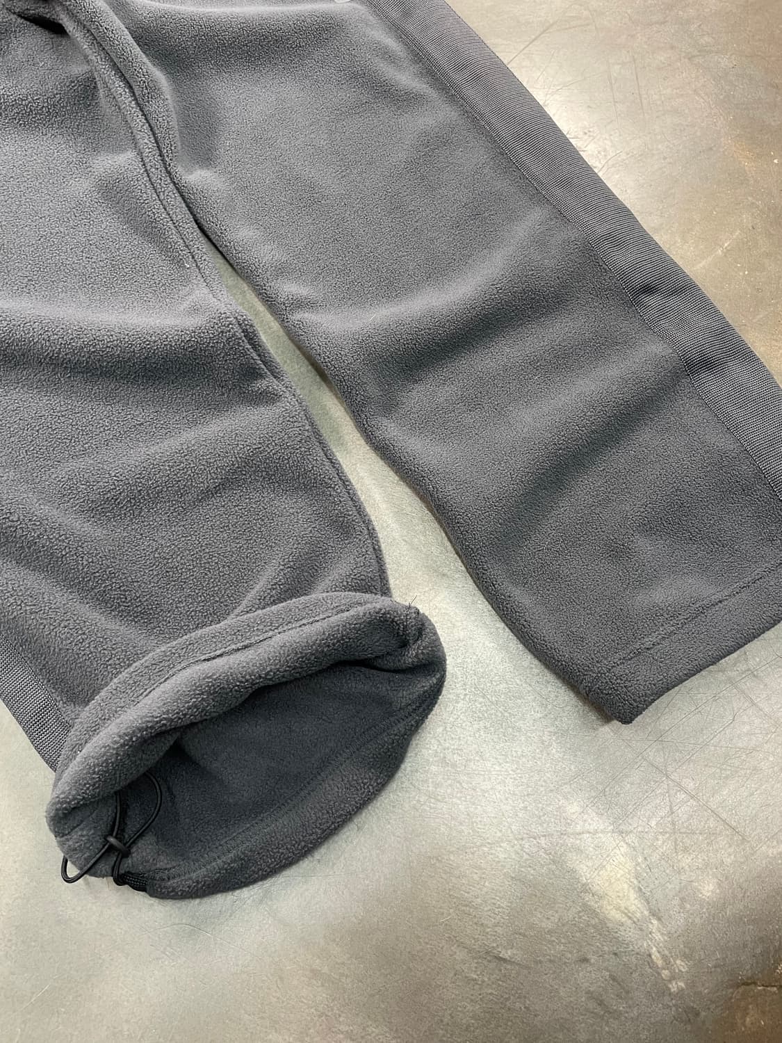 니들스 X 유니클로 플리스 트랙팬츠 상품이미지5