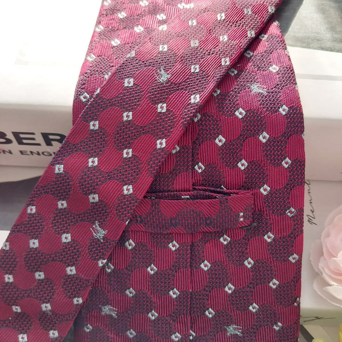 버버리 실크 기마사 로고 자카드 넥타이 10cm A+~A등급  K1508 상품이미지4