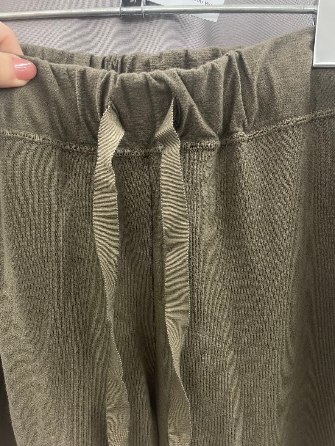 밑단 스냅 트레이닝 배기팬츠  상품이미지3