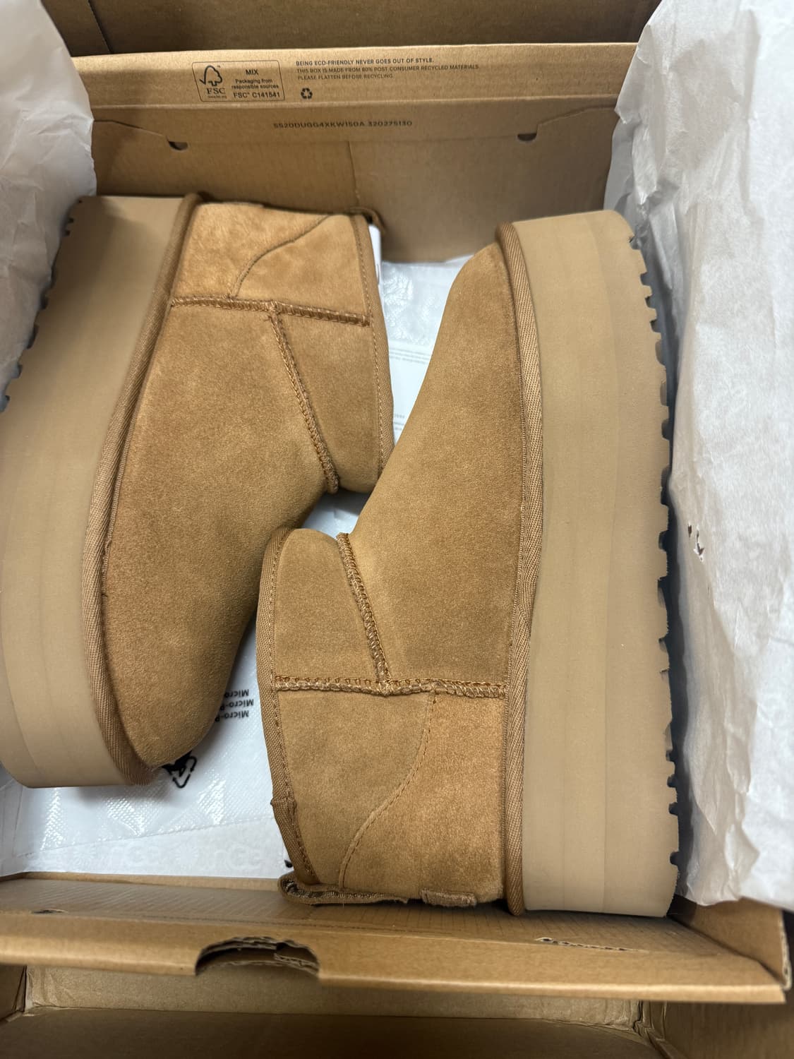 UGG 클래식 울트라 미니 플랫폼 부츠 250 상품이미지1