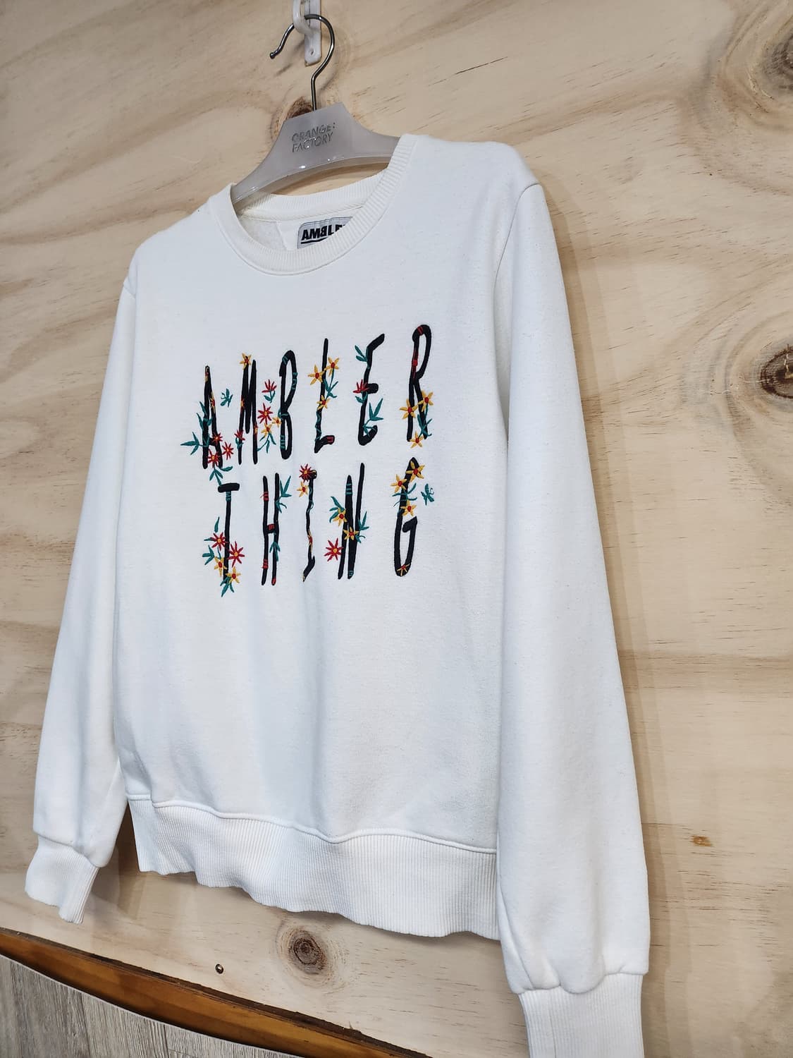 134) 엠블러 기모 맨투맨 상품이미지3