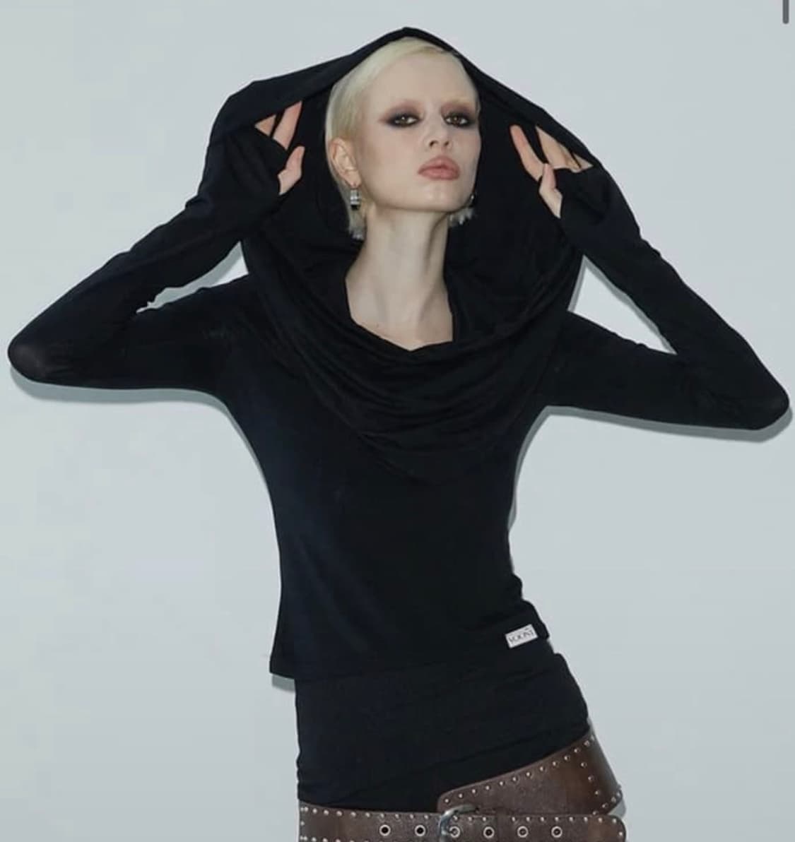 Voont 후디 티셔츠 구해요 상품이미지1