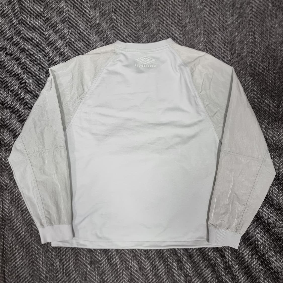 엄브로 아노락 웜업 상품이미지2