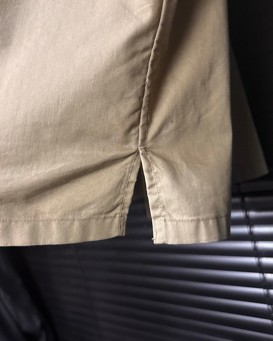 유니클로U 르메르 유틸리티 셔츠 남방 베이지 XL 105 면 나일론 카키 상품이미지7