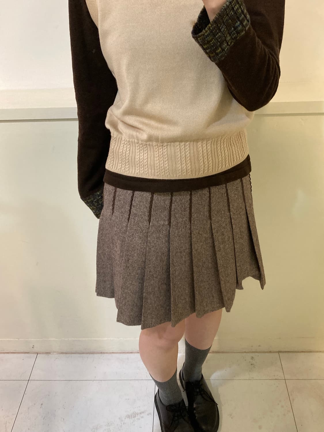 플리츠 레이스 벨벳 디테일 미니 스커트 상품이미지8