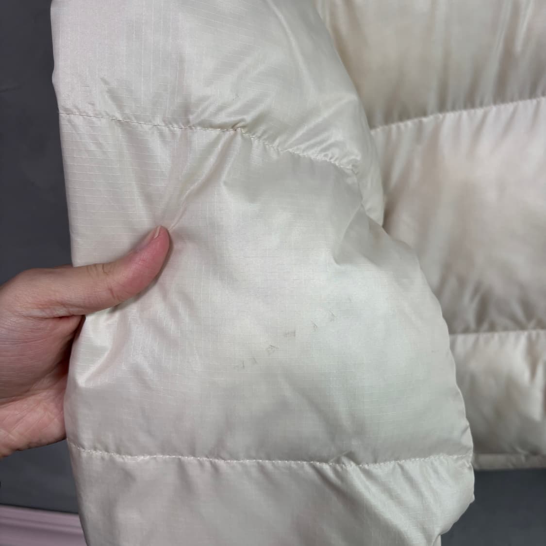 노스페이스 온볼 눕시 자켓 패딩 크림 상품이미지4