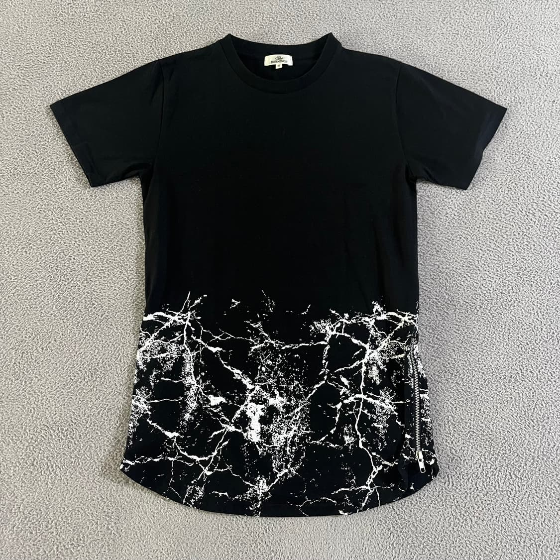Berning sho zip t shirt 상품이미지1