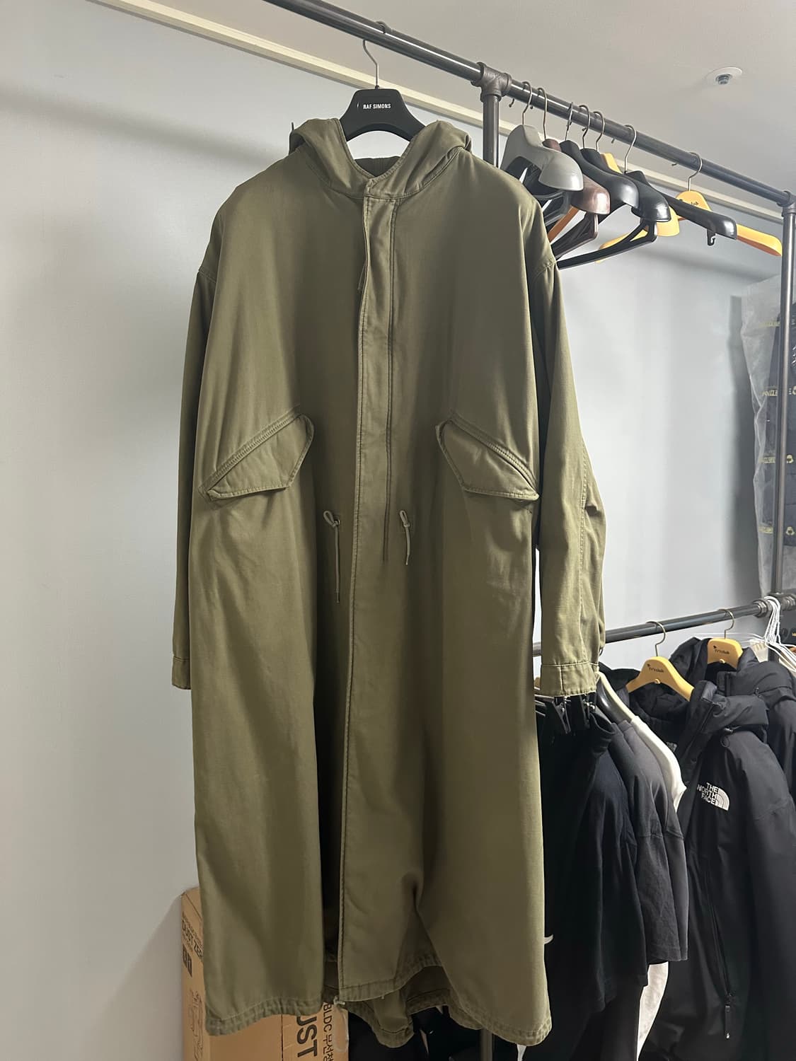 라프시몬스 19fw 런웨이 롱파카 상품이미지2