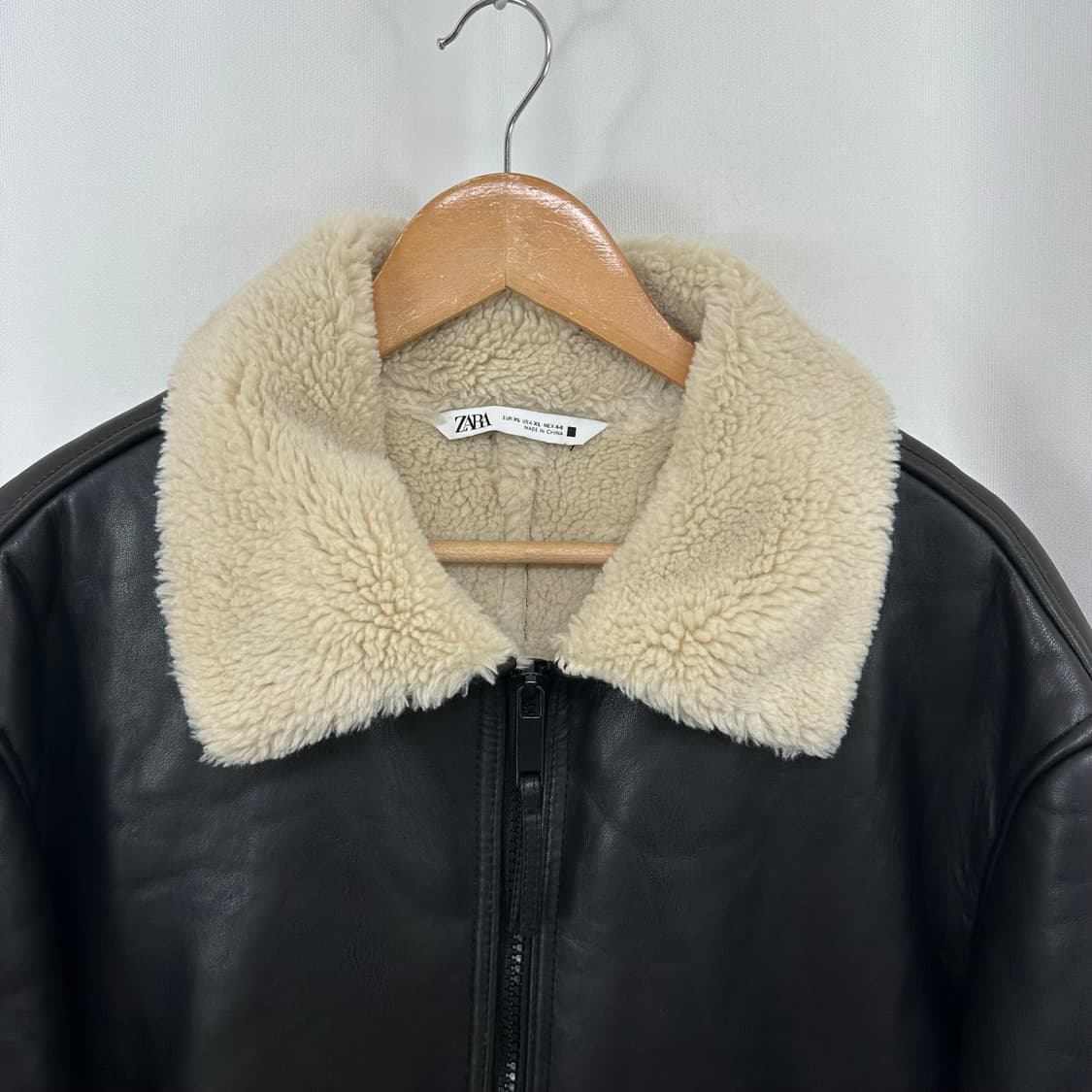 자라 남자 무스탕 도톰자켓 검정 빅사이즈 XL  EY 상품이미지2