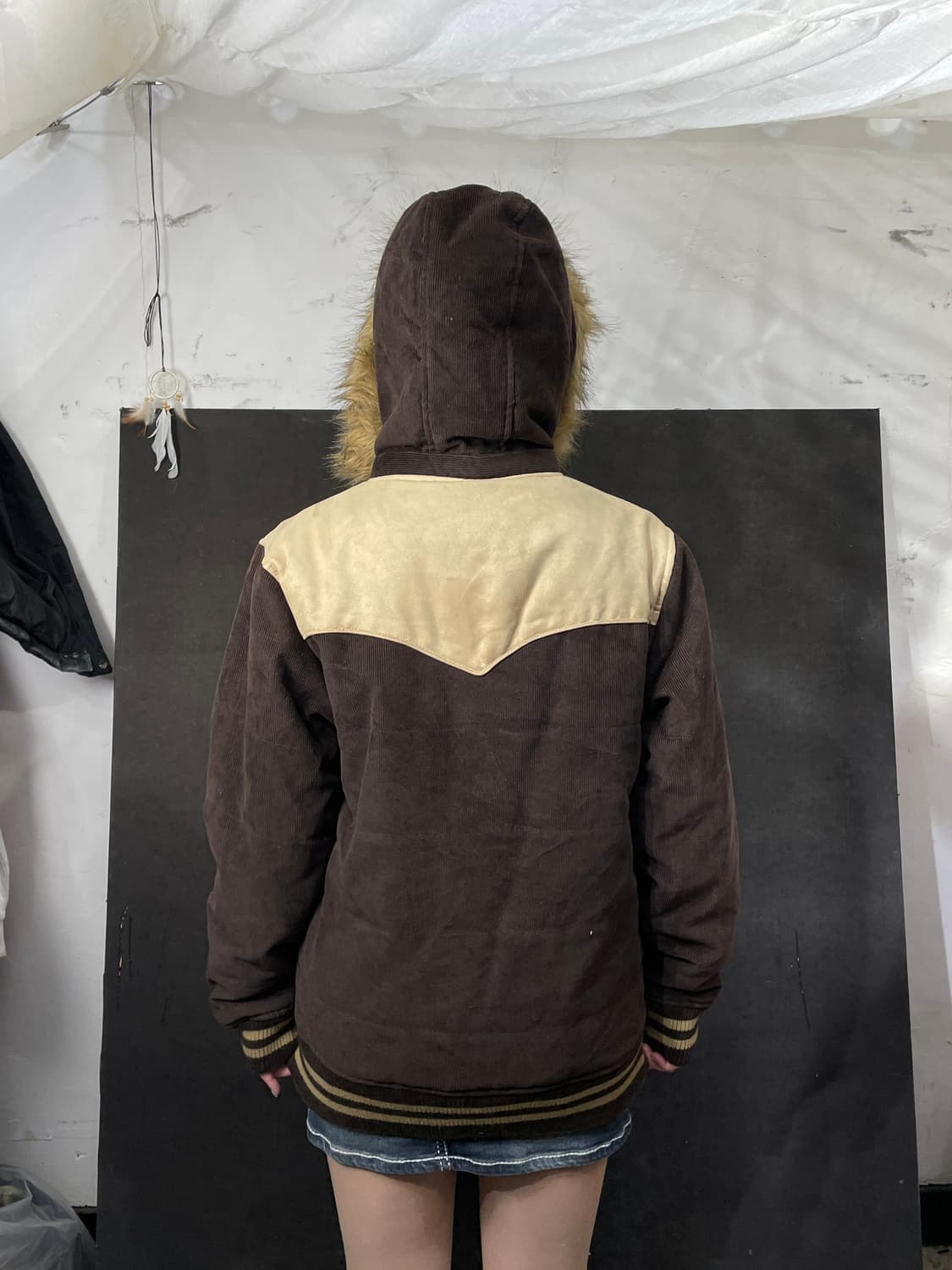 일본빈티지 CRU 울프죠 퍼 후드 브라운 패딩 크롭 자켓 M 상품이미지4