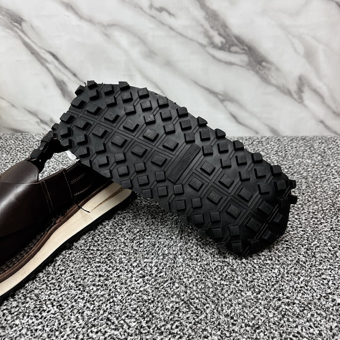 아크네 스튜디오 남성 브라운 크로스오버 레더 샌들  상품이미지6