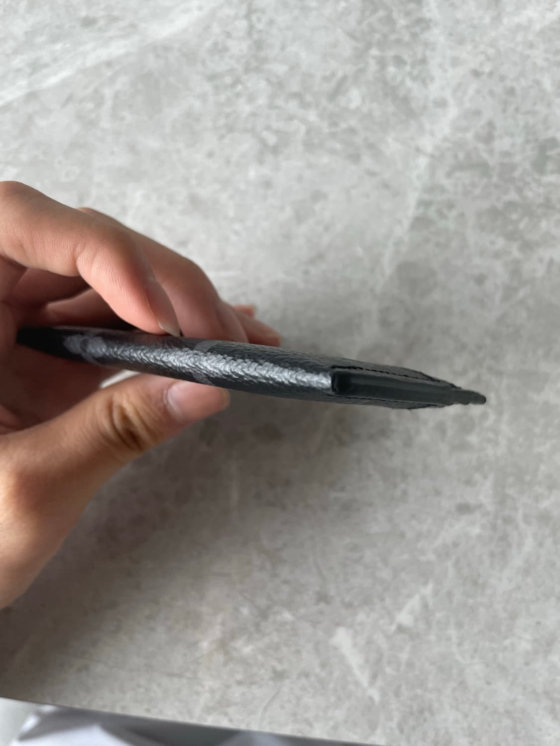 루이비통 모노그램 이클립스 더블 카드 홀더 상품이미지5