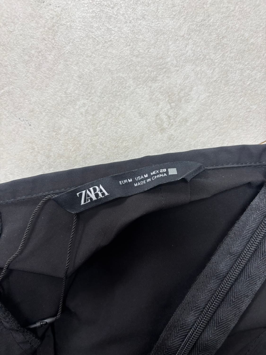 ZARA 자라 블랙 스커트 M사이즈 상품이미지4