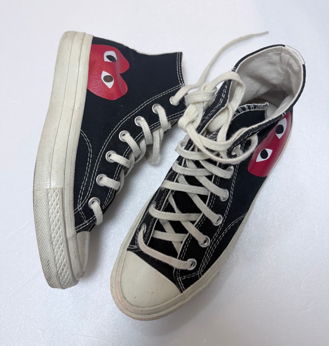 꼼데가르송 플레이 컨버스 척테일러 하이 245 블랙 하트 상품이미지2