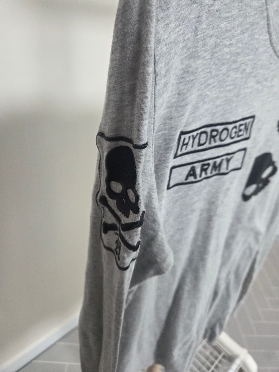 하이드로겐 롱슬리브 상품이미지2