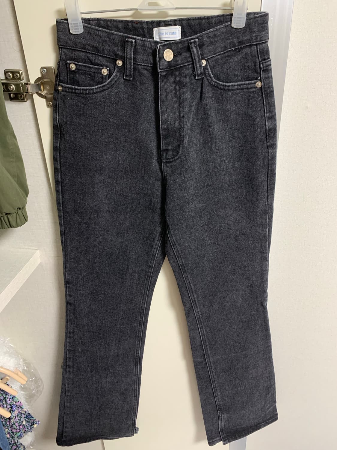 쉬이즈큐트 블랙슬릿진 2사이즈 1번착용 상품이미지2