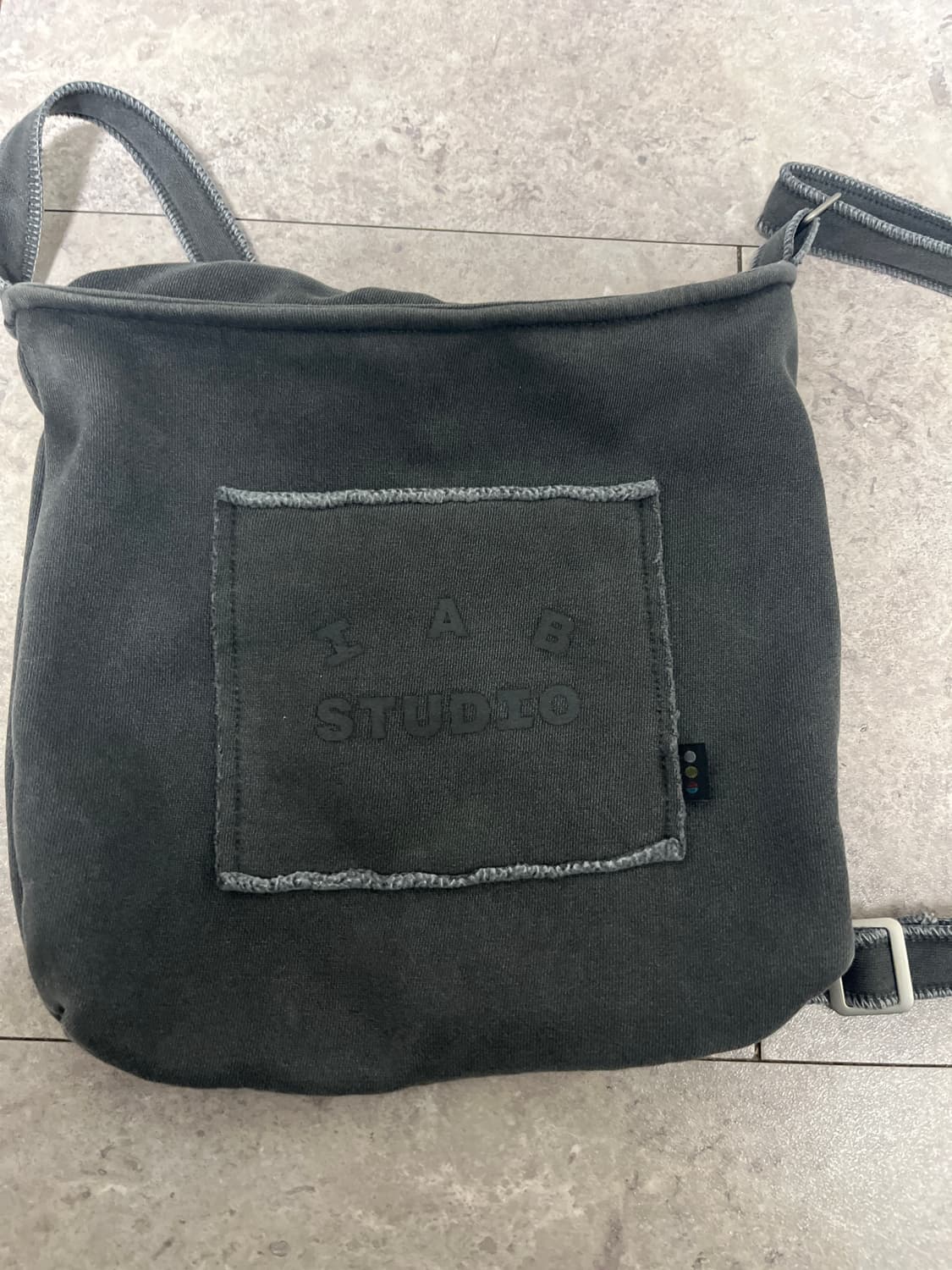 아이앱 스튜디오 피그먼트 가방 상품이미지1