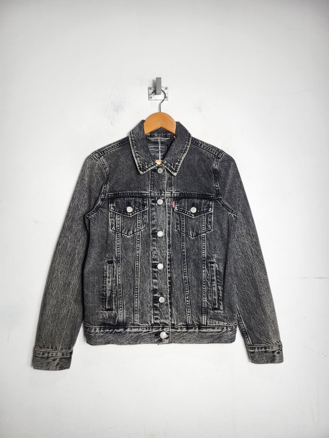 리바이스 흑청 데님 트러커 자켓 상품이미지1