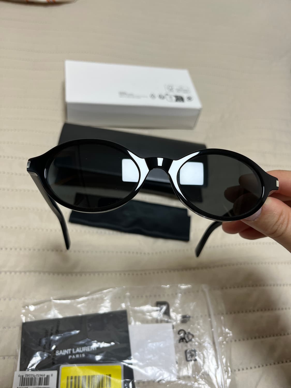 생로랑 sl 751 블랙 오벌 선글라스  상품이미지9