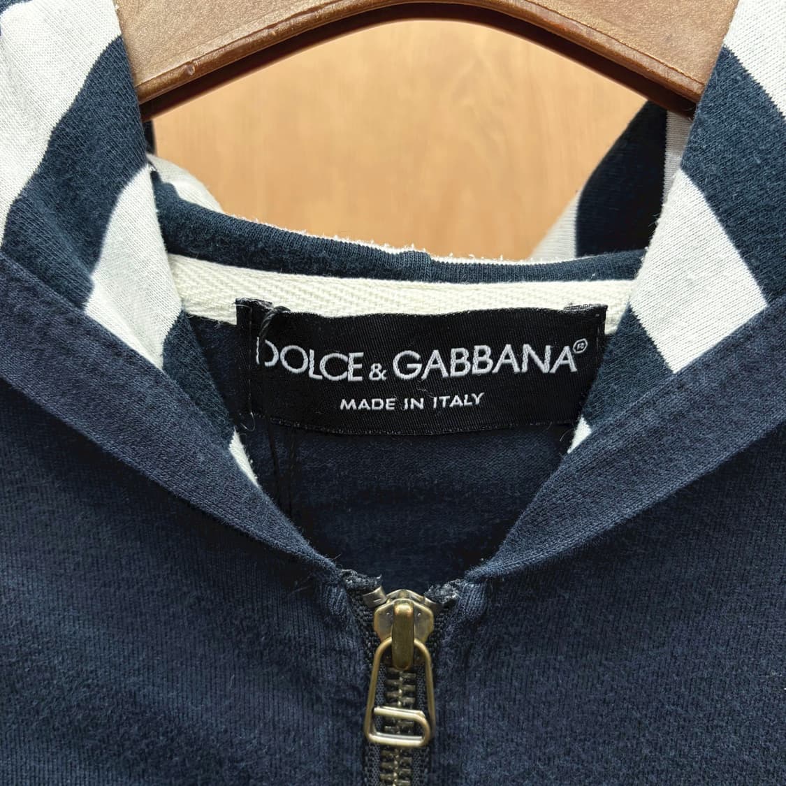 돌체앤가바나 긴팔 후드 집업 스트라이프 라이닝 스컬 프린트 디테일 블랙 상품이미지6