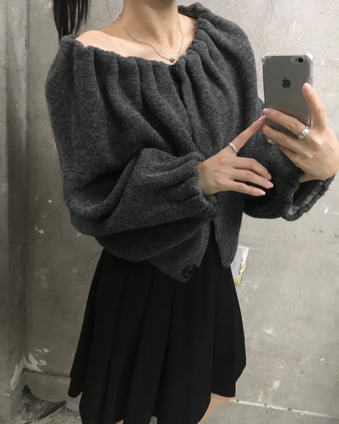 Prada 프라다 챠콜 와이드 캐시미어 숄 가디건  상품이미지4
