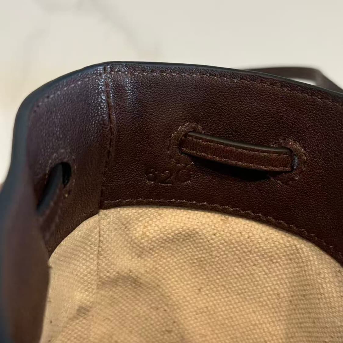 미우 미우 나파 레더 미니백 상품이미지5