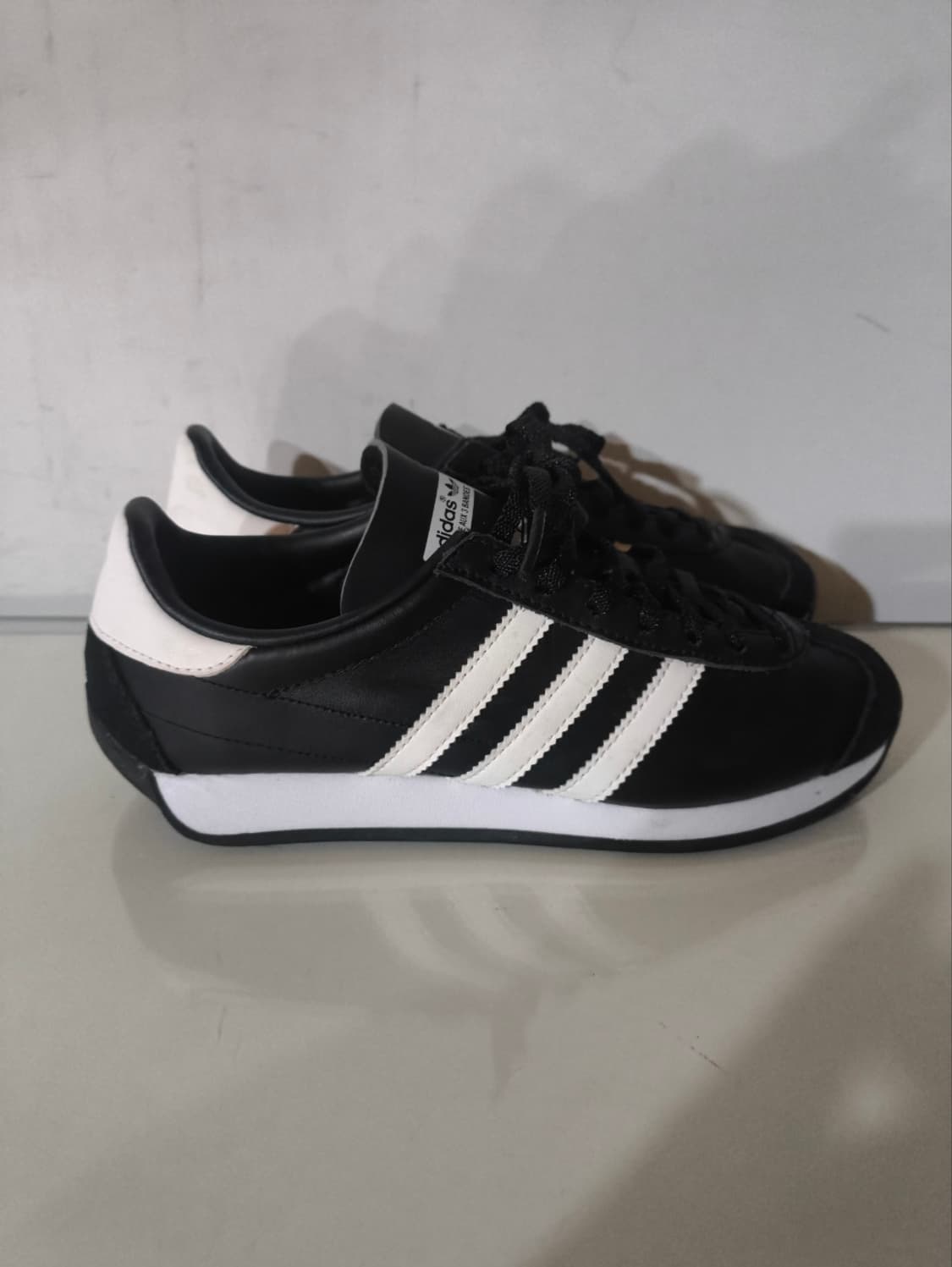 225mm 아디다스 컨트리 og 코어블랙 스니커즈 상품이미지2