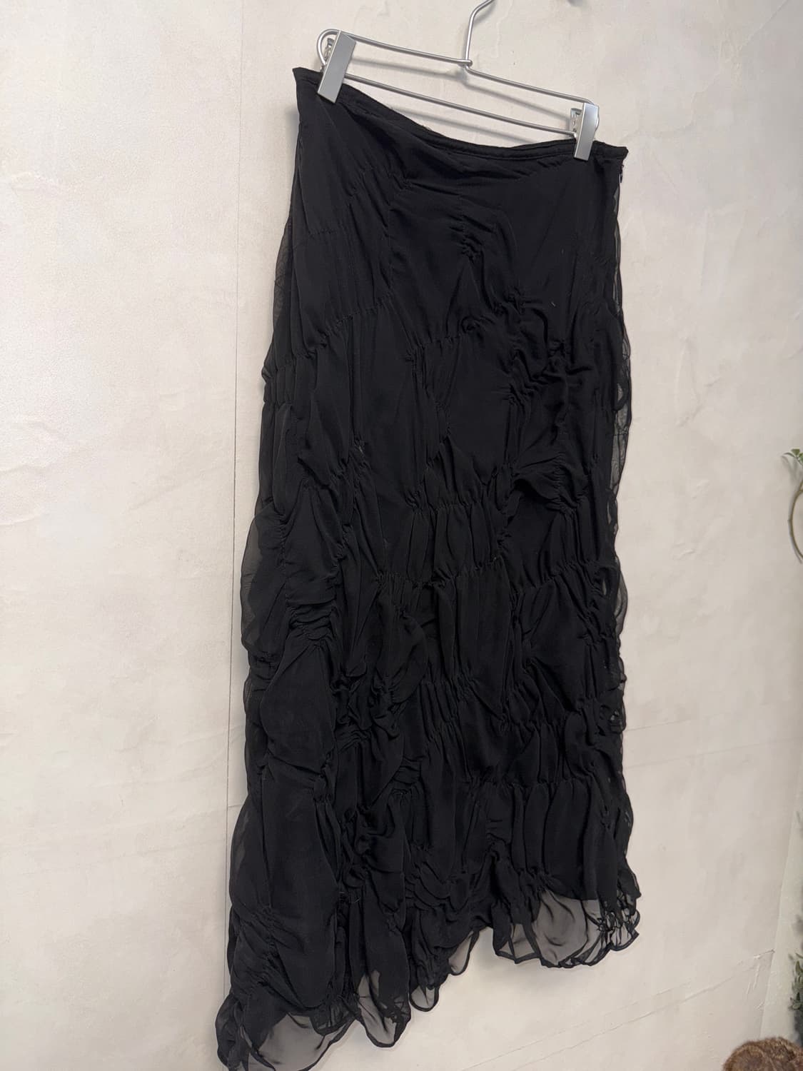 Black draped shirring maxi skirt 상품이미지2