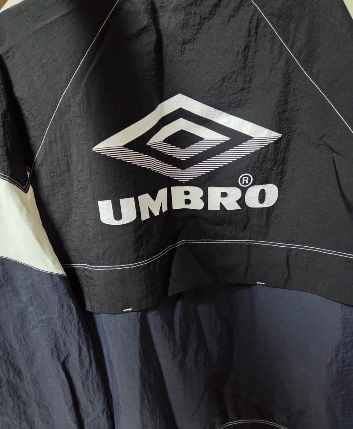 엄브로 타슬란 셋업 상품이미지4