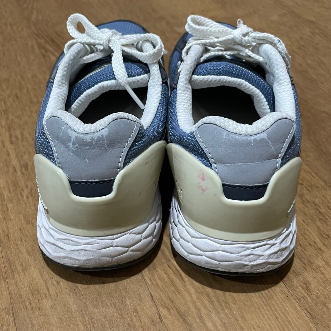 뉴발란스 프레쉬폼 워킹1880V1 240 상품이미지4